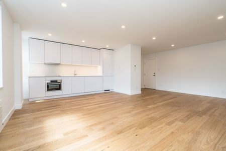 755 Avenue Road - Photo 3