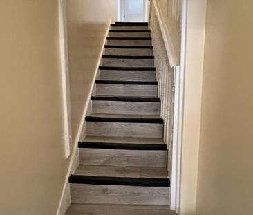 4 bedroom flat to rent - Photo 2