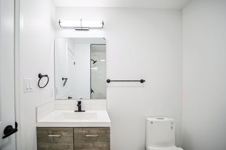 For Lease - 426 Veterans Drive Unit# 3, Barrie, Ontario - Photo 2