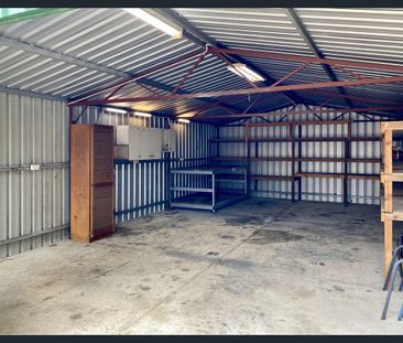 CHARACTER HOME WITH AWESOME OUTDOOR ENTERTAINING! - Photo 2