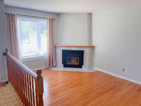 For Lease - 3457 WYMAN Crescent, Hunt Club - Windsor Park Village and Area, Ontario - Photo 2