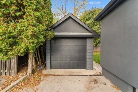 For Lease - 260 West 16th Street, Hamilton, Ontario - Photo 5