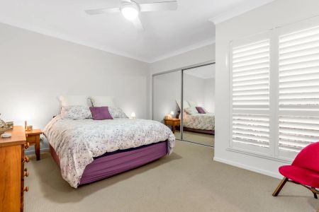 9 Roseberry Parade, Wynnum West. - Photo 2