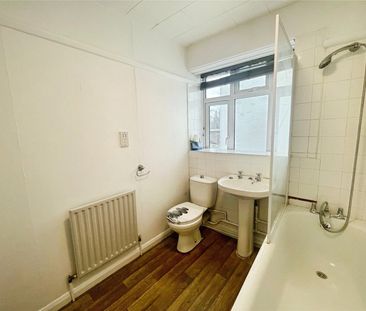 Queens Road, Weybridge, Surrey, KT13 9DL - Photo 6