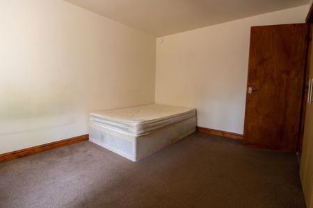 Chestnut Avenue, Hyde Park, Leeds, LS6 1AZ - Photo 3