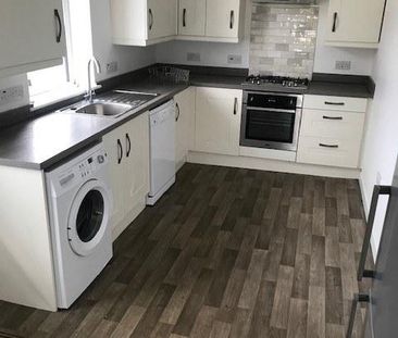 3 bedroom bungalow to rent - Photo 2