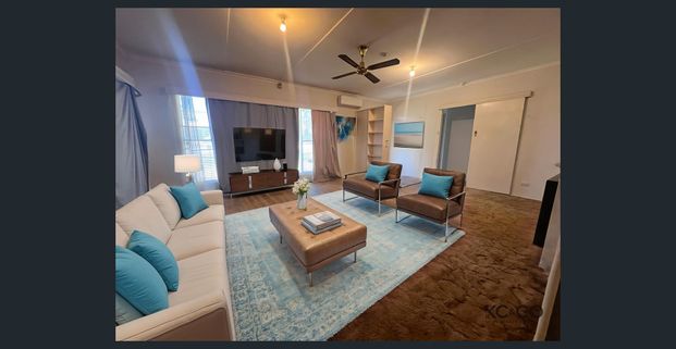 Large Home In A Central Location - Photo 1