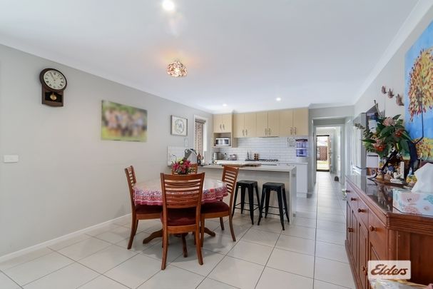 12 Throssell Crescent - Photo 1