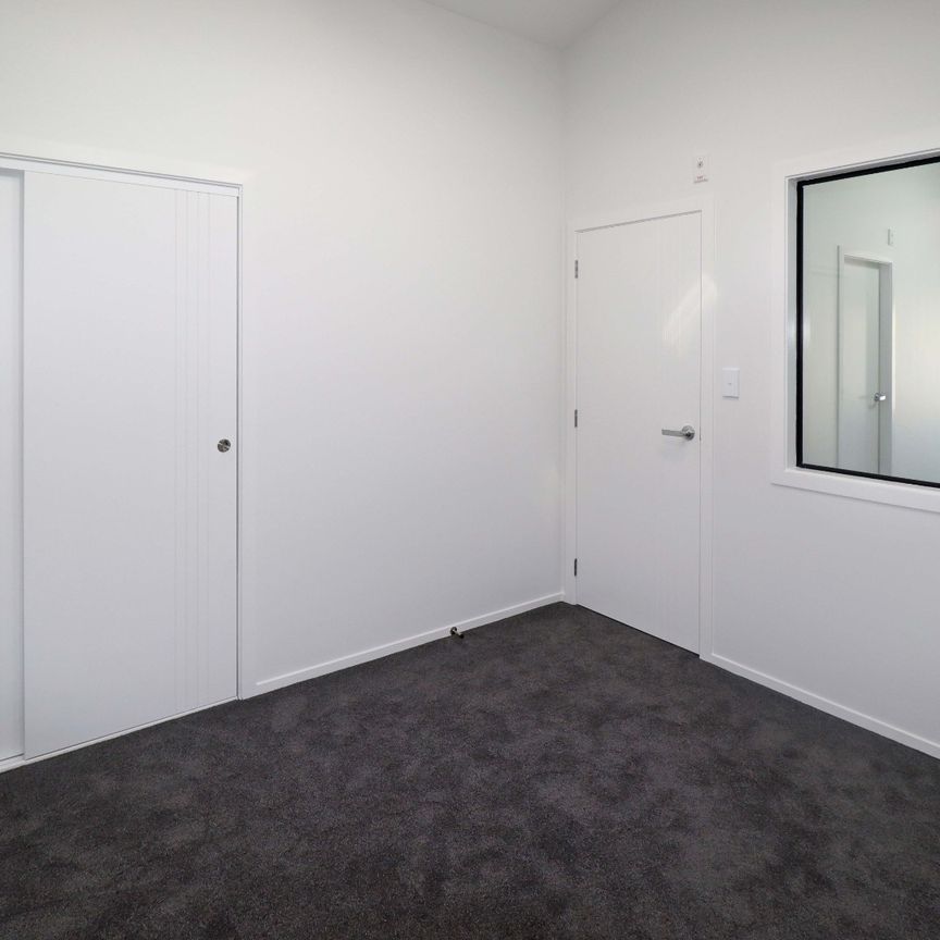 NEW QUEEN STREET WAINUIOMATA APARTMENT - Photo 1