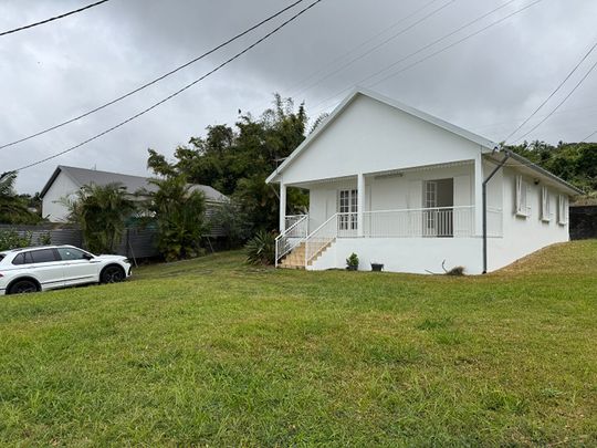 A LOUER - Sainte-Clotilde - La Bretagne - Maison T4 de 97,51 m2 implantée sur 812 m2 de terrain avec garage - Photo 1