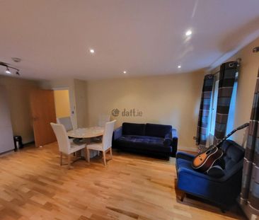 Apartment to rent in Cork, Blarney - Photo 3