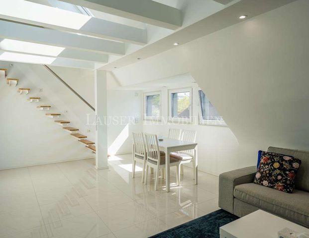 Modern möblierte Drei-Zimmer-Galerie-Wohnung in S-Sonnenberg - Photo 1
