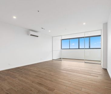 Stunning Fully Furnished 3-Bedroom Apartment in the Award-Winning M... - Photo 1