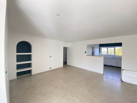 33450 SAINT-LOUBES - Maison de plain-pied de 4 chambres avec jardin à louer - Photo 2