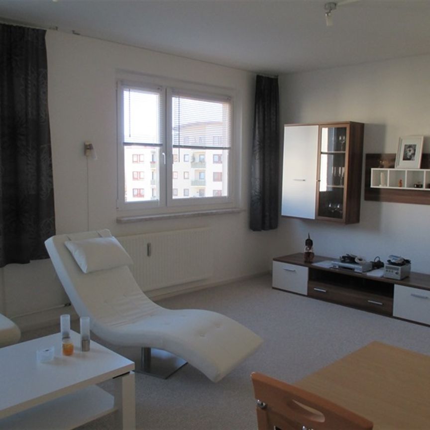 Schmuckstück: Möblierte 2-Raum-Wohnung mit Aufzug - Photo 1