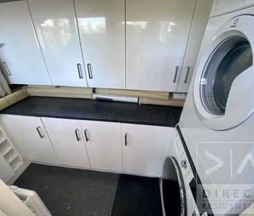 Rosebank, Epsom, KT18 - Photo 1