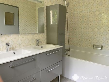 Location Appartement 5 pièces 91m² ST GERMAIN EN LAYE 78100 - Photo 4