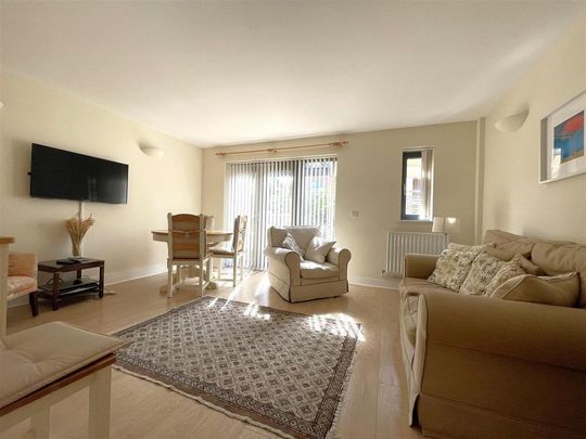3 bedroom terraced house to rent - Photo 1