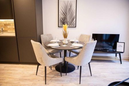 2 bedroom apartment to rent - Photo 5