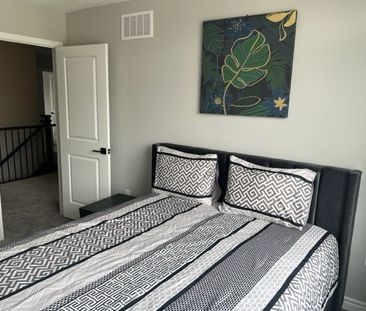 For Lease - 1568 Scarlett Trail Unit# Room, Pickering, Ontario - Photo 6