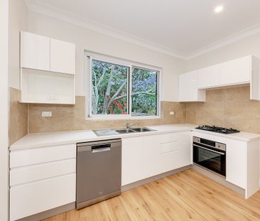 201 Eastern Valley Way, Middle Cove NSW 2068 - House For Rent | Domain - Photo 3