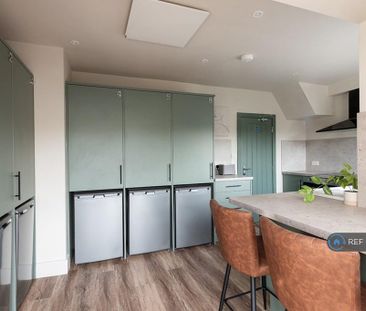 1 bedroom in a house share to rent - Photo 5