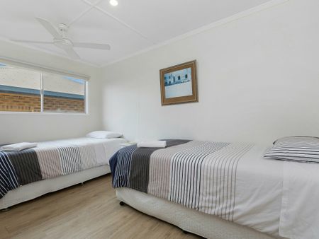 Furnished Coastal Family Home with Ocean Views - Photo 5