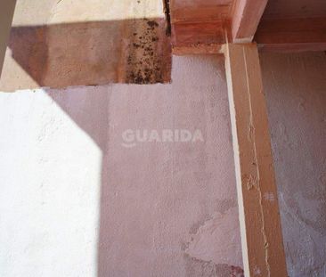 Casa com pátio, ideal para quem busca conforto e praticidade. O imó... - Foto 3
