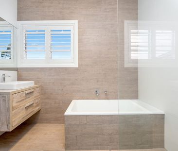 Blue Ribbon Location - Renovated 3BR Home - North Facing Backyard. - Photo 6