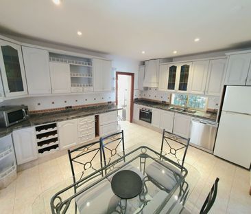 Detached Villa in Las Brisas - Photo 1