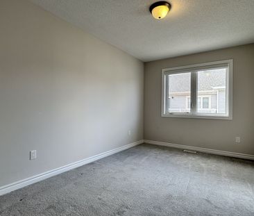 For Lease - 820 HORSESHOE FALLS Way, Barrhaven, Ontario - Photo 1