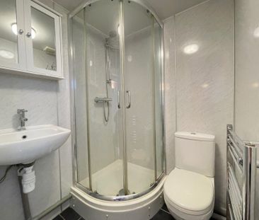 Colney Hatch Lane, London - Photo 6