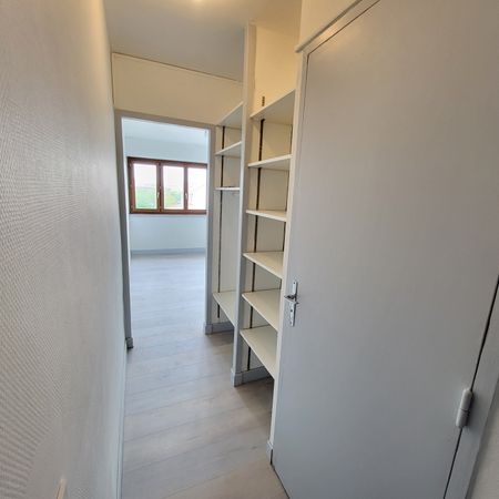 studio 17 m2- Lycée Brugière-stationnement - Photo 4
