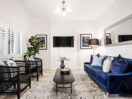 Generous space for a growing family - Photo 2