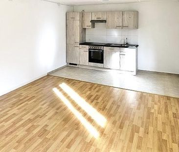 3 1/2-Zimmer-DaErdgeschosscwohnung mit Balkon an sehr zentraler Lag... - Photo 3