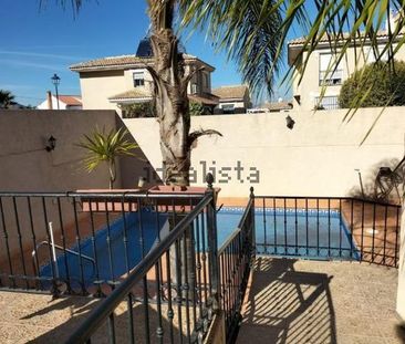 Alquiler de chalet pareado en Calle Carlos Puebla - Photo 4