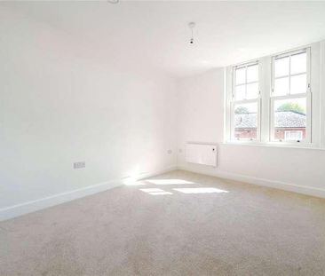 Catteshall Road, Godalming, Surrey, GU7 - Photo 2