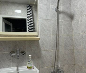 Kawalerka w centrum miasta z widokiem na panoramę - Photo 4