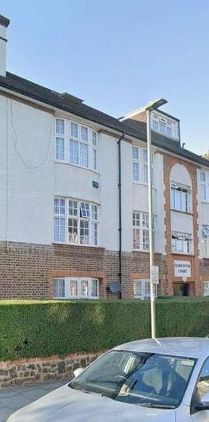 Golders Green Road, London, NW11 - Photo 2