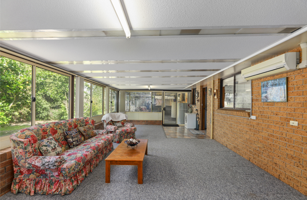 OXLEY VALE - 3 Bedroom Family Home - Photo 1