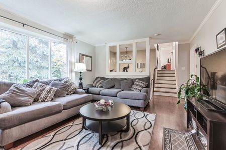 For Lease - 21 Jonathan Street, Uxbridge, Ontario - Photo 4