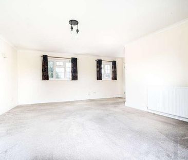 Newport, Isle Of Wight, PO30 - Photo 1