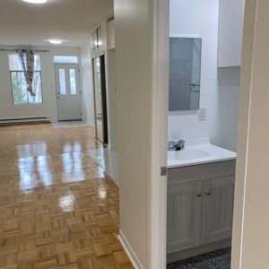 3½ rénové – Plateau – Disponible 1er juillet - Photo 2
