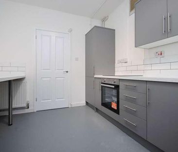 Church Road, Urmston, Manchester, M41 - Photo 5