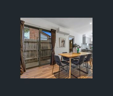 1/17 View Street, Pascoe Vale, Vic 3044 - Photo 3