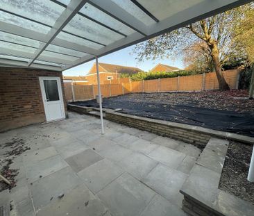 2 bedroom bungalow to rent - Photo 2