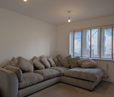 4 bedroom detached house to rent - Photo 4