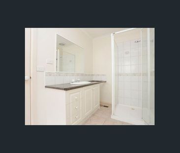Spacious, Sunlit Living in a Private Rear Position - Photo 4
