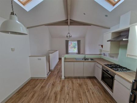2 bedroom terraced house to rent - Photo 5