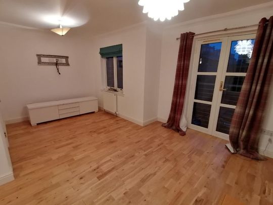 4 bedroom townhouse to rent - Photo 1